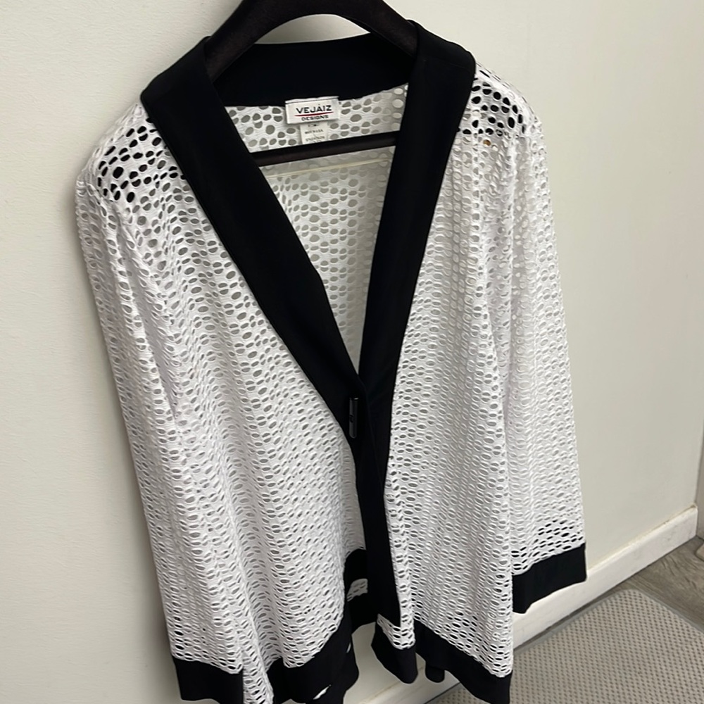 Vejaiz designs mesh white with black trim easy jacket large